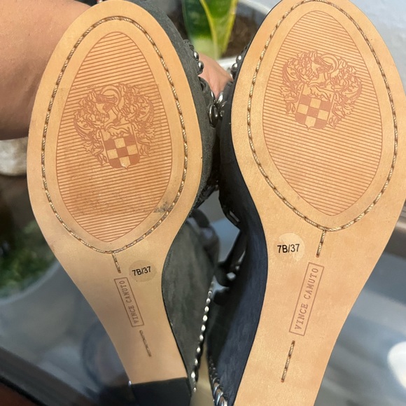 BRAND NEW SUEDE WEDGES WITH SILVER STUDS - Picture 6 of 9